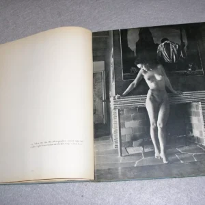 The Nude / Andre De Dienes