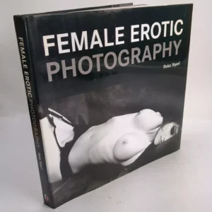 Female Erotic Photography / Reka Nyari