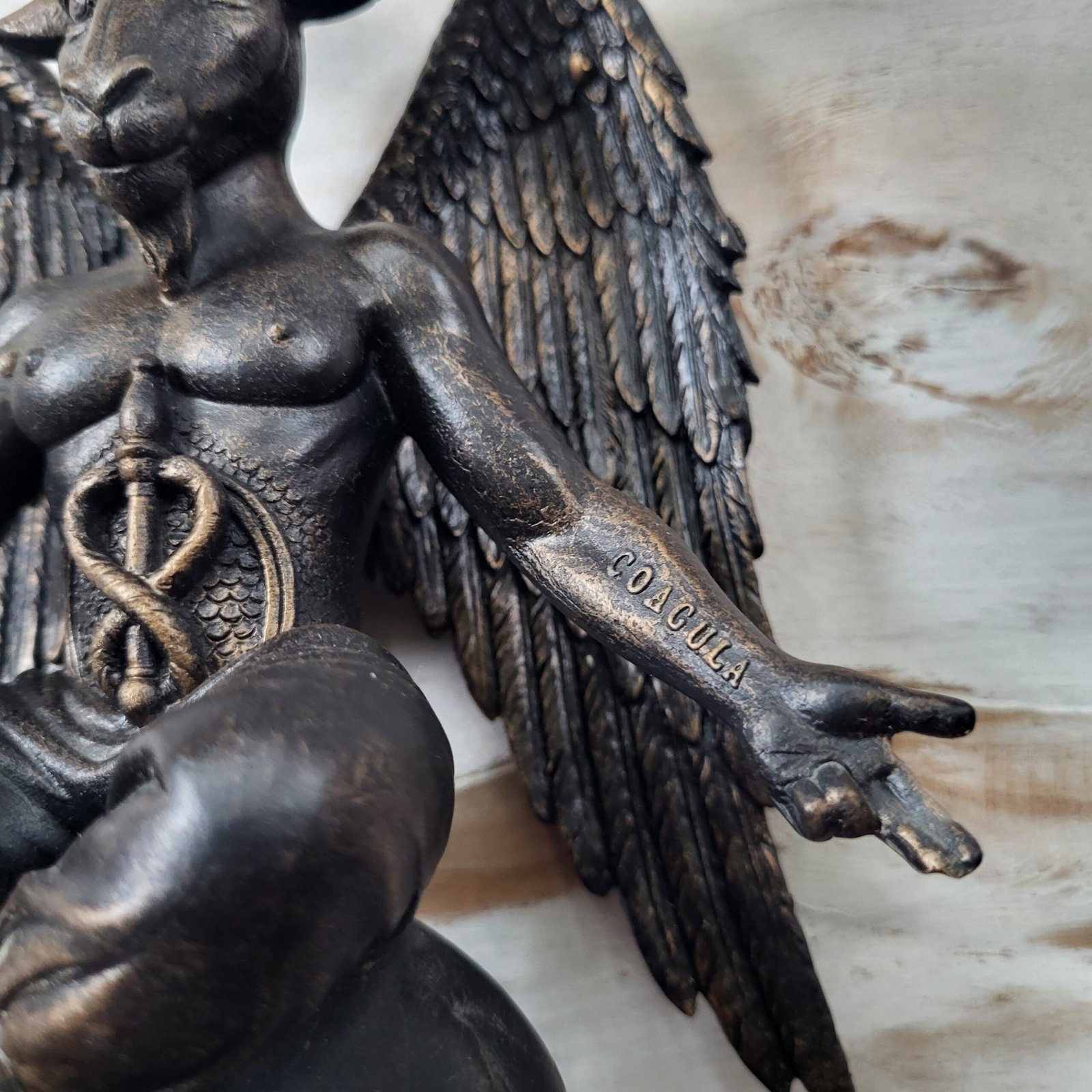 Baphomet Antiquity Occult Statue – Dark Academia Bronze-Finished 25cm Figurine - Image 4